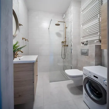 Apartament *